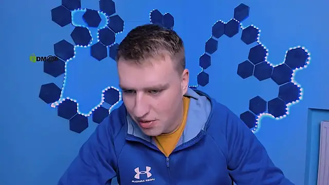 Snapshot of derek_hawk_ chatting on December 18, 12:44 pm derek hawk online show from December 18, 12:44 pm