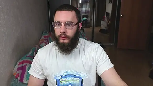 Snapshot of Ant_Power chatting on June 14, 10:45 pm Ant Power online show from June 14, 10:45 pm