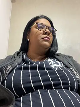 Snapshot of Carameloswing1 chatting on March 14, 12:21 pm Carameloswing1 online show from March 14, 12:21 pm