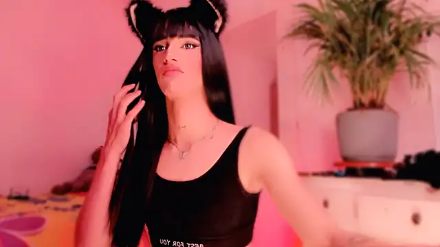 Snapshot of veronicarose_ chatting on December 2, 5:19 pm veronicarose online show from December 2, 5:19 pm