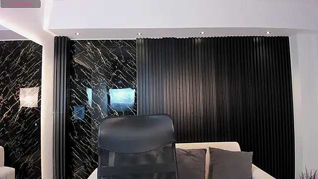 Snapshot of TiffanyHoustton chatting on May 23, 12:42 pm TiffanyHoustton online show from May 23, 12:42 pm