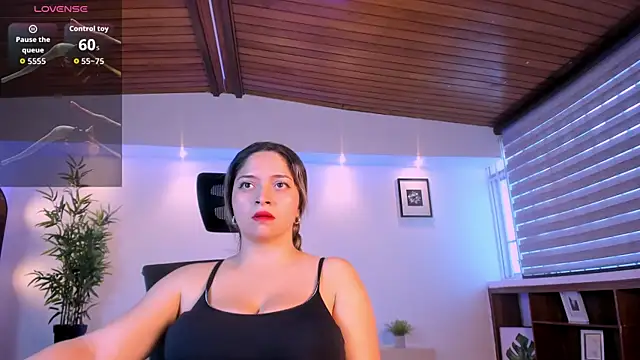 TiffanyHoustton online show from July 29, 12:03 pm