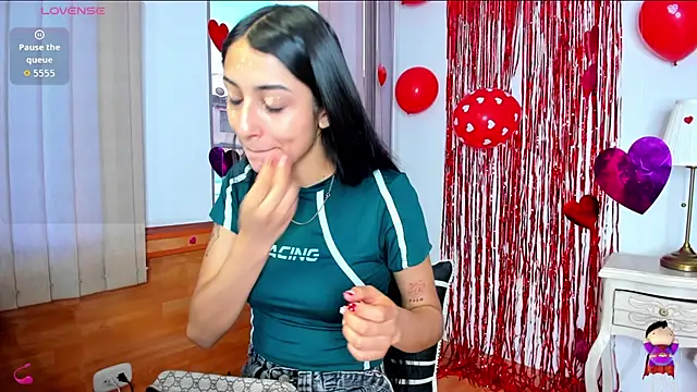 lya  brown online show from February 14, 11:51 am