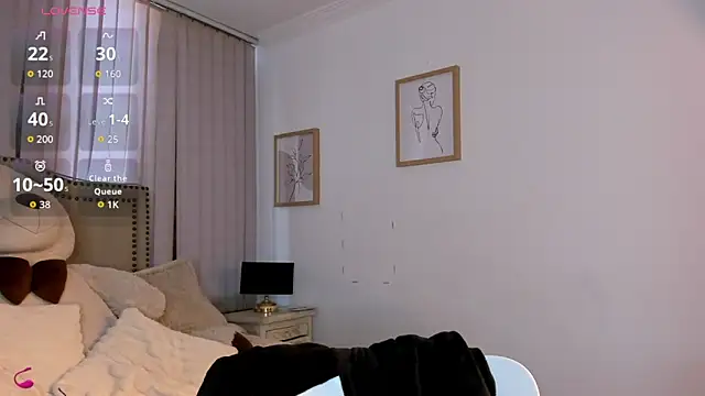Snapshot of lya__brown chatting on May 20, 12:11 pm lya brown online show from May 20, 12:11 pm