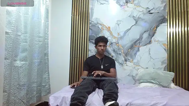 Snapshot of nasty_joel chatting on December 15, 2:43 pm nasty joel online show from December 15, 2:43 pm