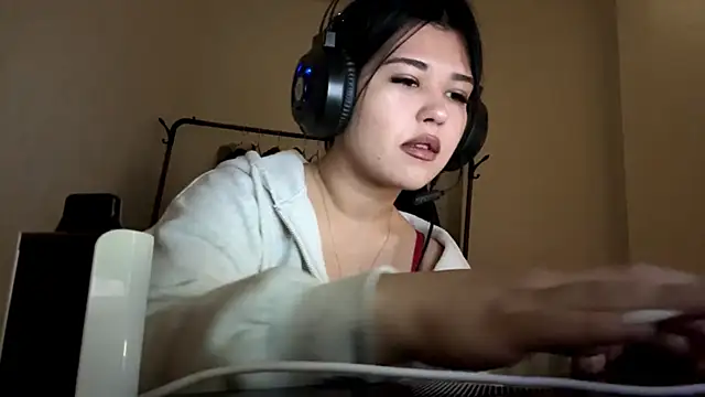 Lolamein online show from December 5, 7:39 am