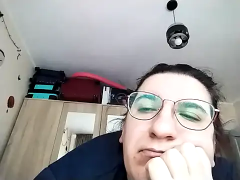 Dana92va online show from February 9, 11:58 am