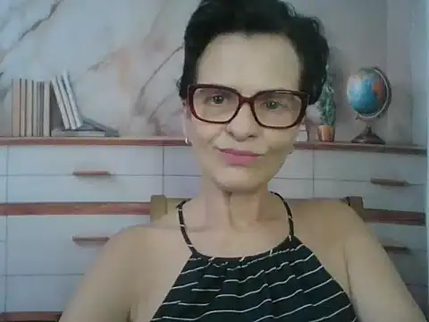 Luna-Hot0802 online show from February 9, 1:48 pm