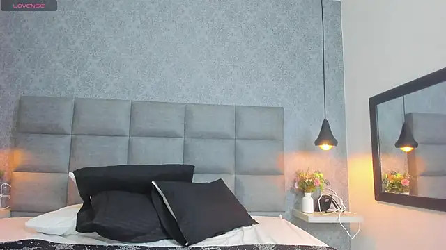 emilyy r online show from January 13, 7:08 pm