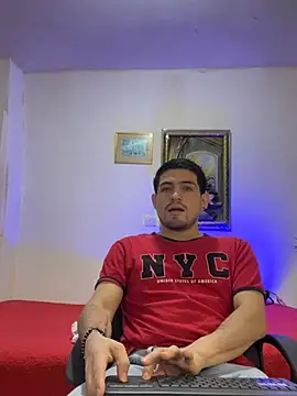 williamsmiiths16 online show from March 14, 11:48 am