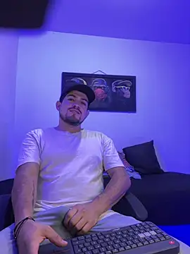 williamsmiiths16 online show from June 22, 11:29 am