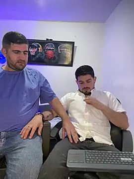 williamsmiiths16 online show from July 26, 12:08 am