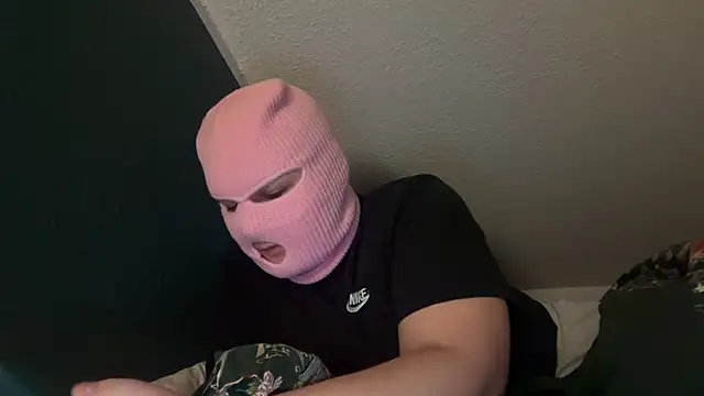 sluddykenna online show from December 15, 1:32 am