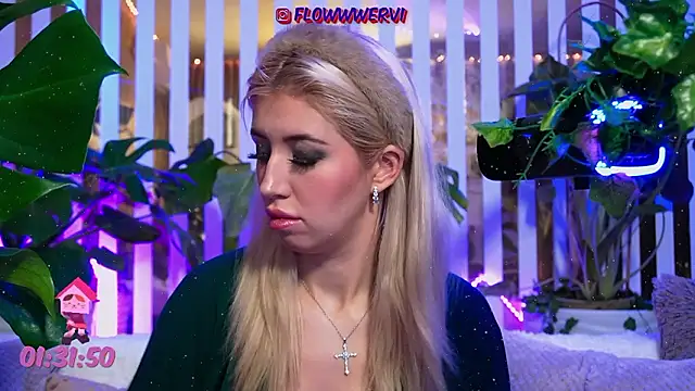 FlowweerGirl online show from February 2, 11:14 pm