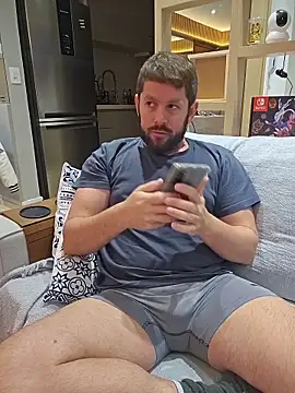 Snapshot of RipMyUnderwear chatting on June 14, 11:29 pm RipMyUnderwear online show from June 14, 11:29 pm