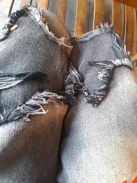 maian love online show from December 3, 2:19 am