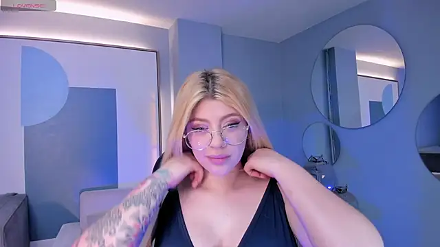 MadisonKane online show from June 21, 11:13 am