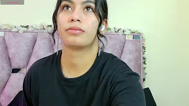 iris and damian online show from January 13, 4:12 pm