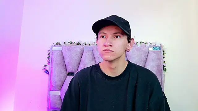 iris and damian online show from March 18, 5:49 pm