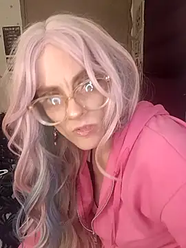 snowbird1117 online show from March 2, 5:08 am