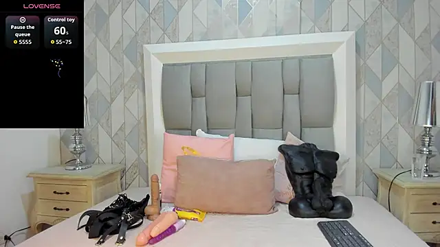 penelope cox online show from April 30, 3:46 am