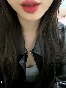 Snapshot of yaqing666 chatting on January 11, 4:39 am yaqing666 online show from January 11, 4:39 am