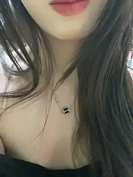 Snapshot of yaqing666 chatting on March 12, 2:56 pm yaqing666 online show from March 12, 2:56 pm