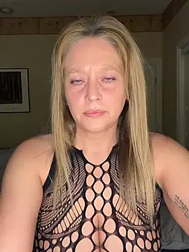 MissyLovelace online show from May 15, 11:06 am
