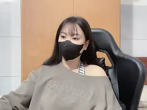 Amelica0799 online show from December 19, 1:56 am