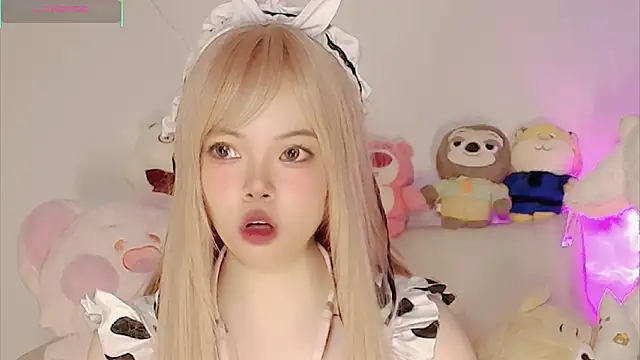 Miyeoonn online show from February 3, 2:10 am