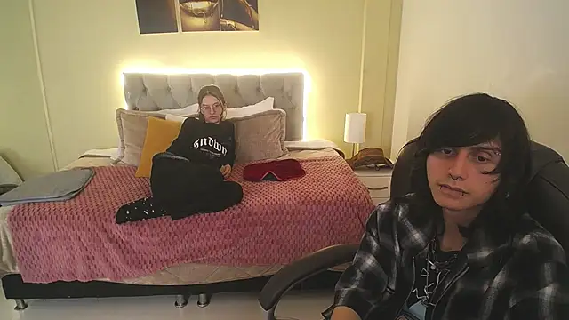 Eros Nyx  online show from December 20, 3:46 am