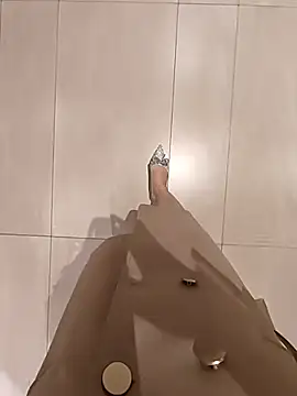 Baby-Linh online show from March 11, 5:57 am