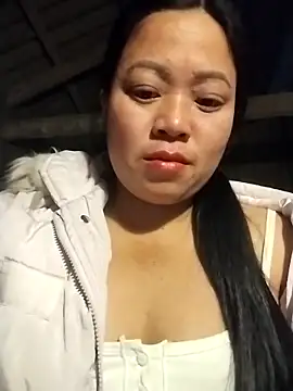 Snapshot of AlilaK2 chatting on December 14, 9:36 am AlilaK2 online show from December 14, 9:36 am