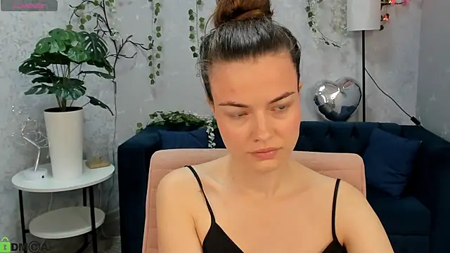 Snapshot of Graceee_ chatting on July 18, 3:11 am Graceee online show from July 18, 3:11 am
