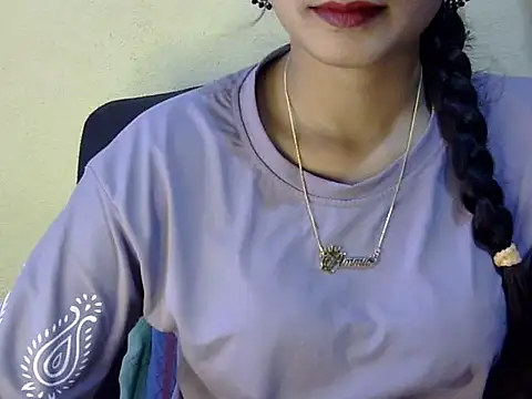 Snapshot of Shab_M chatting on April 7, 6:25 am Shab M online show from April 7, 6:25 am