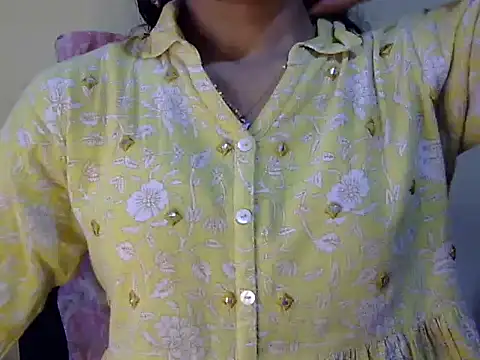 Snapshot of Shab_M chatting on May 4, 6:31 am Shab M online show from May 4, 6:31 am