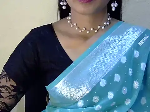 Snapshot of Shab_M chatting on June 18, 7:08 am Shab M online show from June 18, 7:08 am