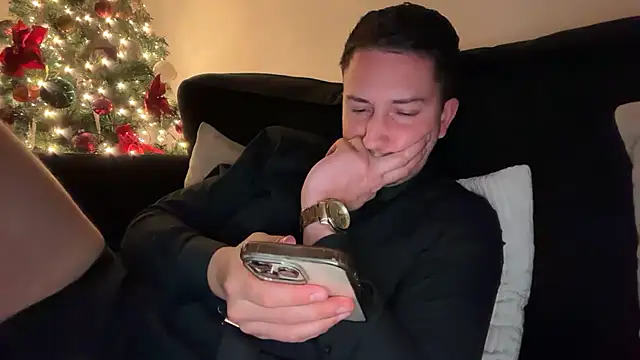 Snapshot of dirtyanal23 chatting on December 16, 2:27 am dirtyanal23 online show from December 16, 2:27 am