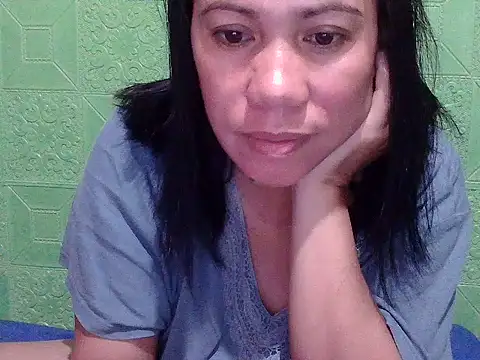 Snapshot of sweet_candy52 chatting on May 27, 9:12 pm sweet candy52 online show from May 27, 9:12 pm