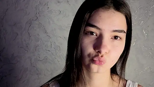 Laura Sunday online show from February 24, 1:31 pm