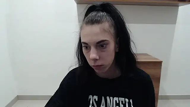 Lillia dark online show from December 5, 12:47 pm