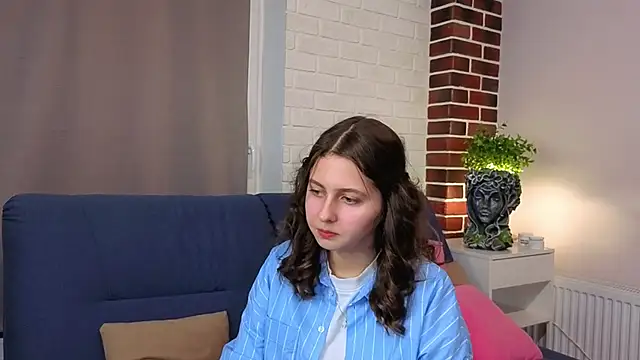 DanetteSaab online show from December 5, 7:10 pm