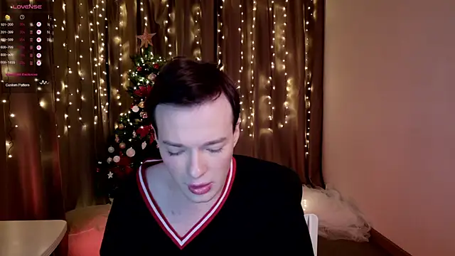 Snapshot of Kristenegor chatting on December 15, 8:57 pm Kristenegor online show from December 15, 8:57 pm