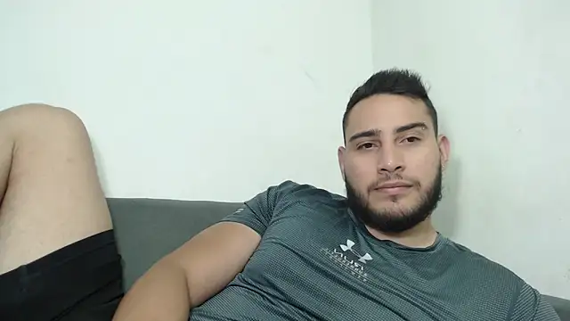 Seank Noszka online show from April 26, 10:40 pm