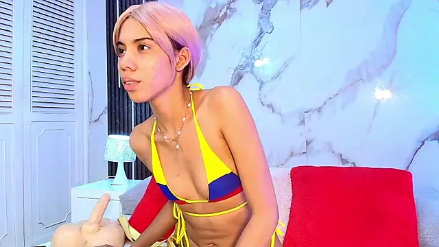 BellaHarpeer online show from July 7, 7:29 pm