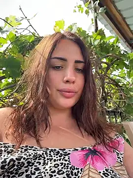 tesaa1212 online show from July 7, 1:04 pm