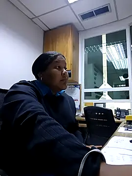 Snapshot of VaneandRossy chatting on March 31, 10:04 am VaneandRossy online show from March 31, 10:04 am