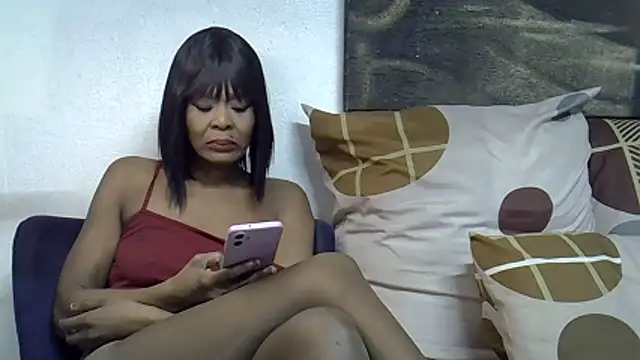 DivineEbonyGrace online show from May 2, 4:39 am