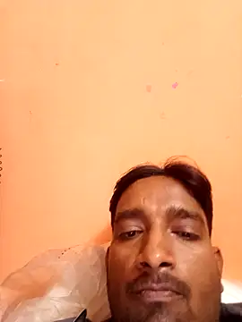 Snapshot of RahulPriya-1992 chatting on December 4, 7:55 pm RahulPriya-1992 online show from December 4, 7:55 pm