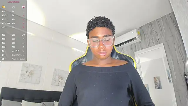 teylor lovee online show from March 10, 8:47 pm